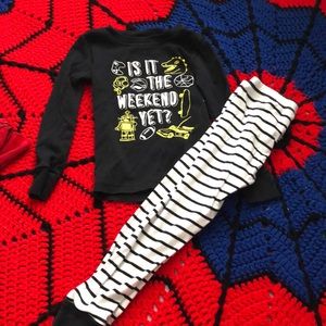 Carter’s 4T pj set. EUC smoke free home